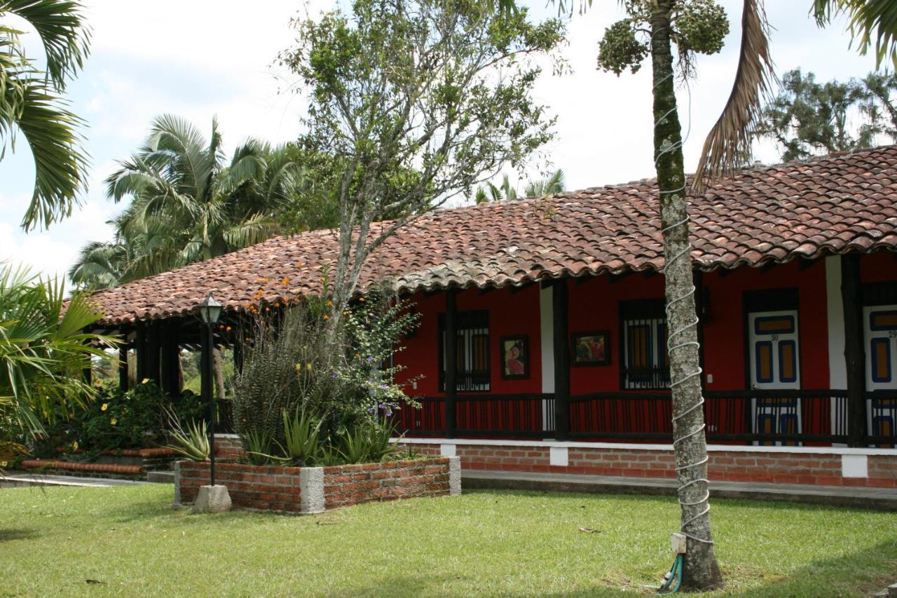 Finca Hotel La Esperanza Montenegro Extérieur photo
