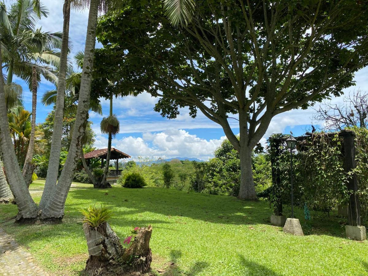 Finca Hotel La Esperanza Montenegro Extérieur photo