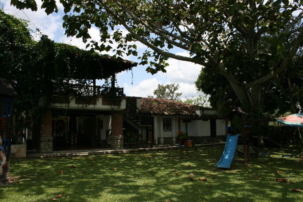 Finca Hotel La Esperanza Montenegro Extérieur photo