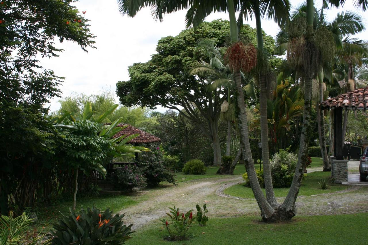 Finca Hotel La Esperanza Montenegro Extérieur photo