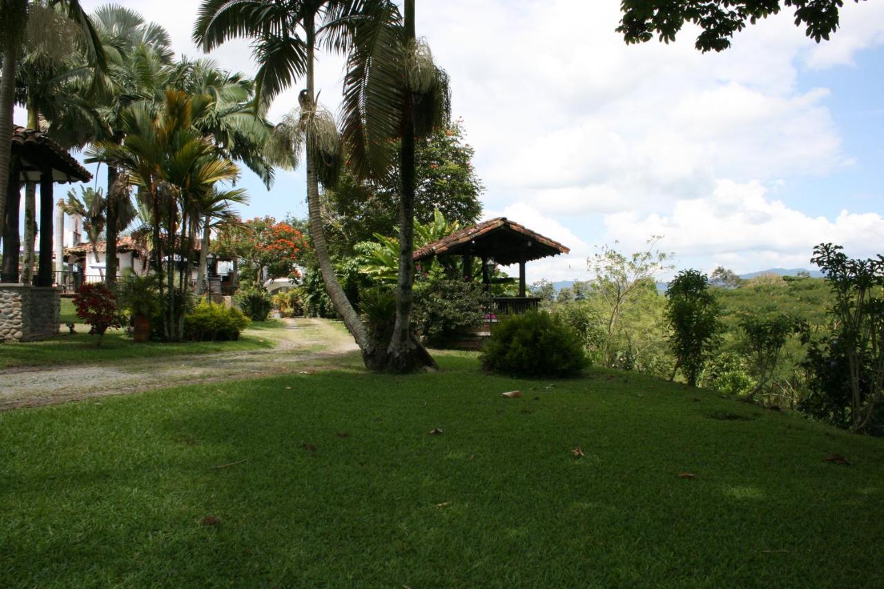 Finca Hotel La Esperanza Montenegro Extérieur photo